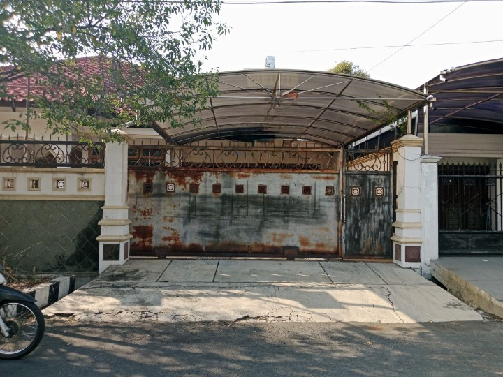 Dijual Rumah Bagus Strategis Manyar Kartika Timur Surabaya Timur - Image 1