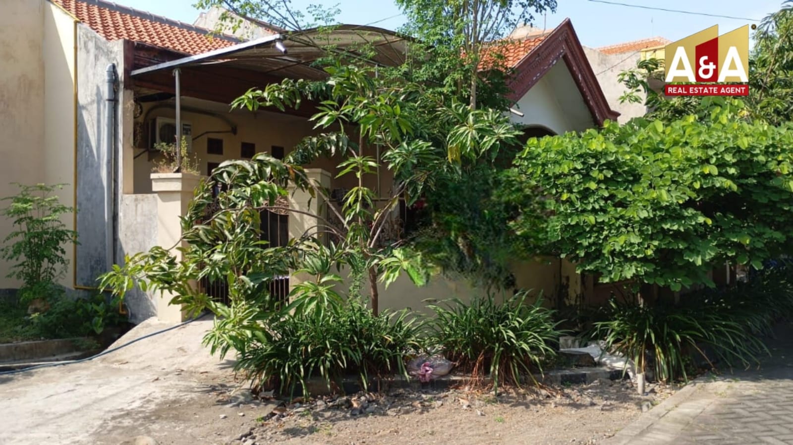 Dijual Rumah Asri dan Nyaman Rungkut Asri SBY Timur - Image 1