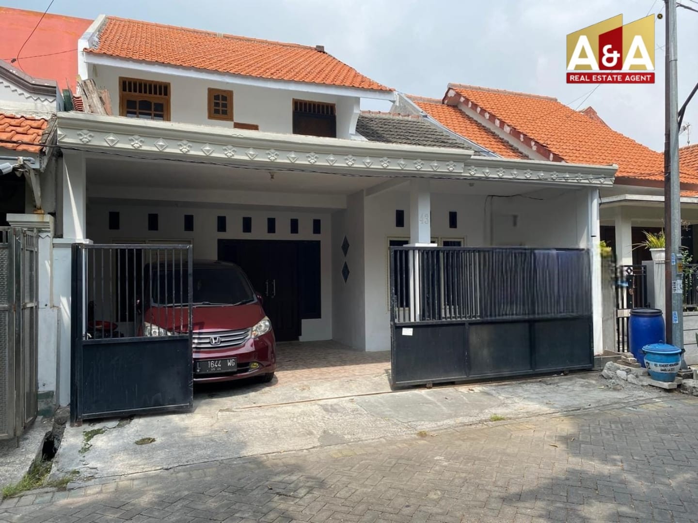 Dijual Rumah Kawasan Ramai Rungkut Barata SBY Timur - Image 1