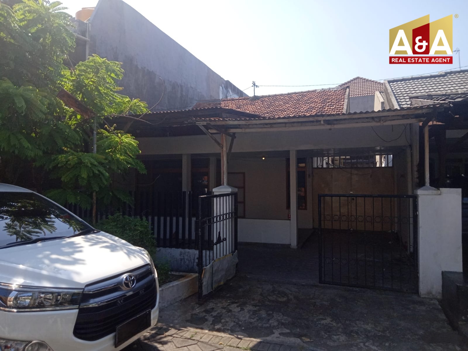 Disewakan Rumah Rungkut Mejoyo Selatan Surabaya Timur - Image 1