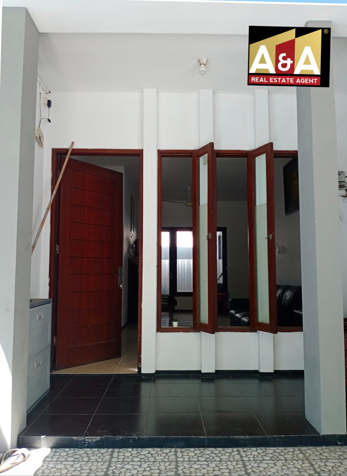 Rumah Siap Huni Surabaya Selatan - Image 1