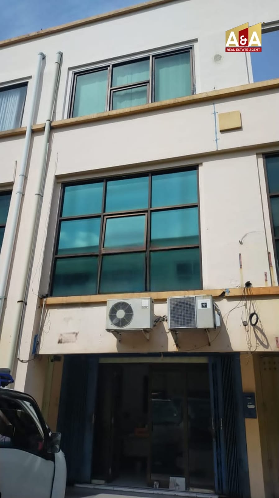 Dijual Ruko Kawasan Ramai Plaza Segi 8 SBY Barat - Image 1