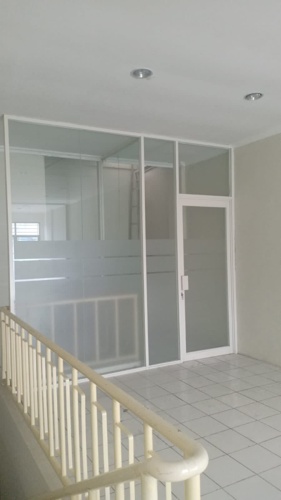 Disewakan Ruko Lokasi Strategis Klampis Jaya Surabaya Timur - Thumbnail 3