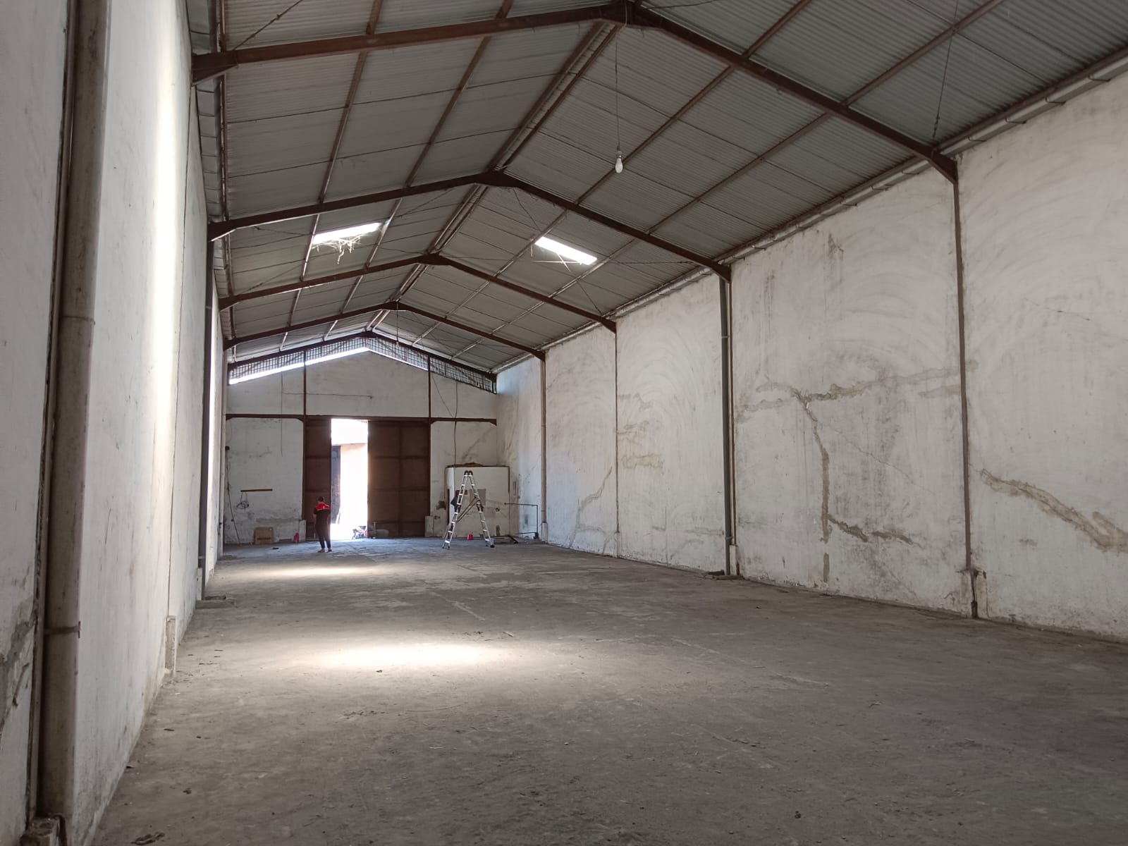 Gudang Murah Mutiara Margomulyo Indah Surabaya - Image 1