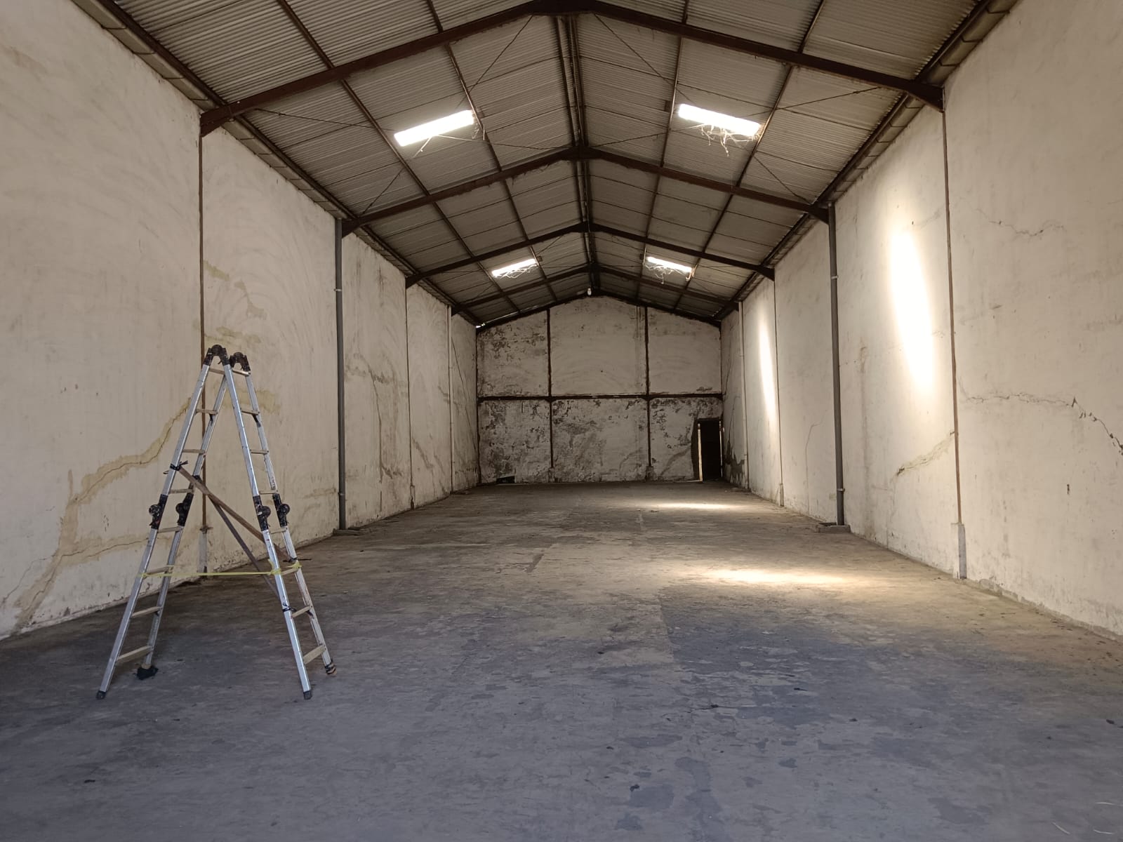 Gudang Murah Mutiara Margomulyo Indah Surabaya - Thumbnail 3