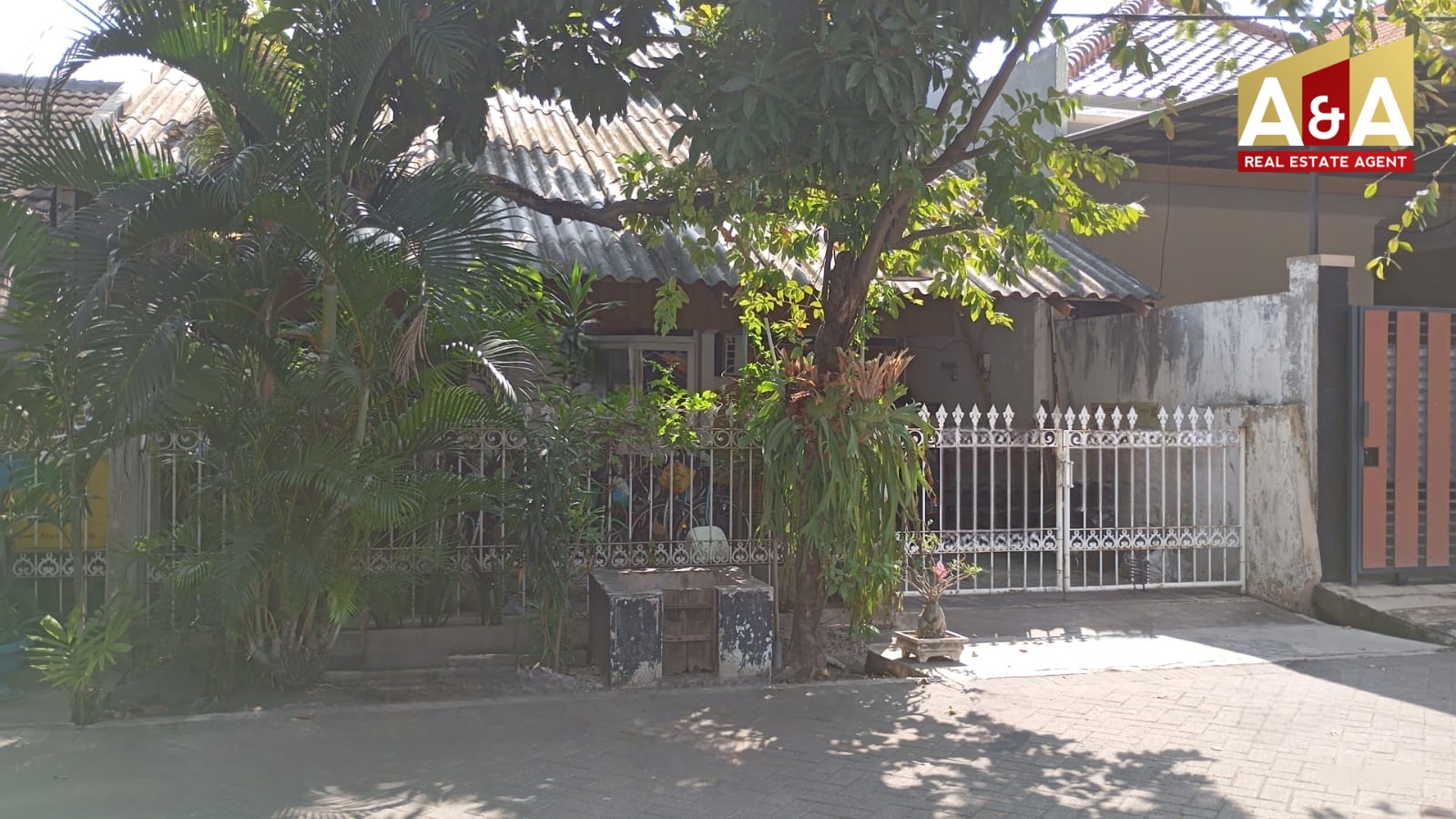 Dijual Cepat Rumah Wisma Permai Tengah Mulyorejo Surabaya Timur - Image 1