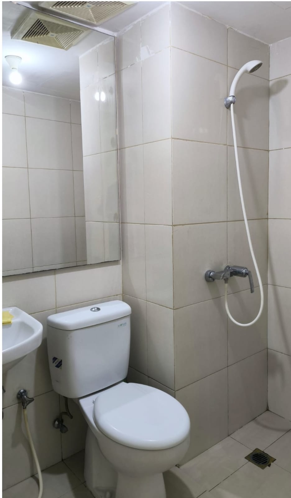 Apartemen Tanglin Full Furnish - Thumbnail 2