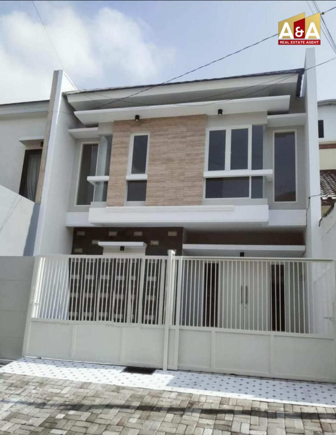 Dijual Rumah Modern Minimalis Siap Huni Purimas Taman Gianyar SBY Timur - Image 1