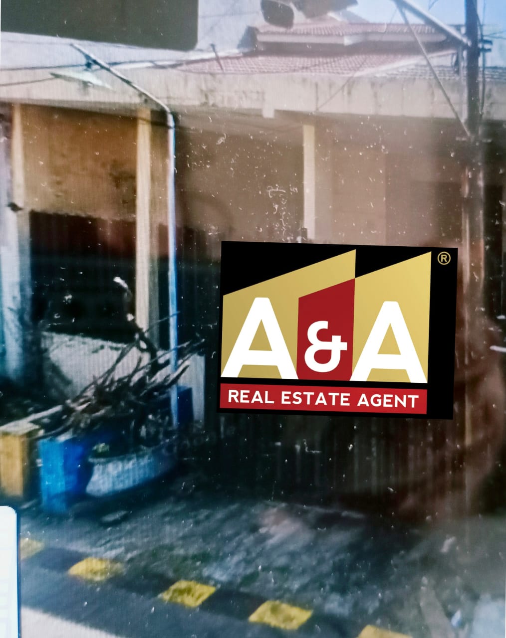 DIJUAL/DISEWAKAN RUMAH STRATEGIS DI RUNGKUT - Image 1