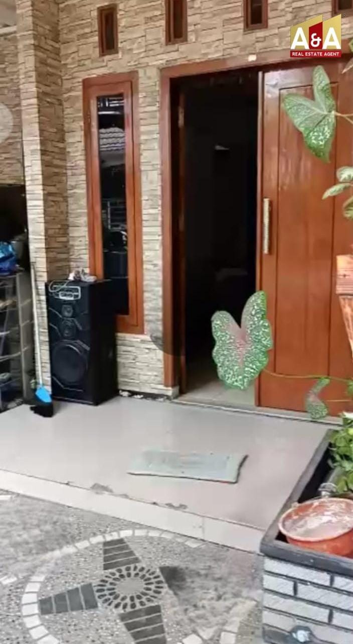 Dijual Rumah Asri Palem Pertiwi SBY Barat - Image 1