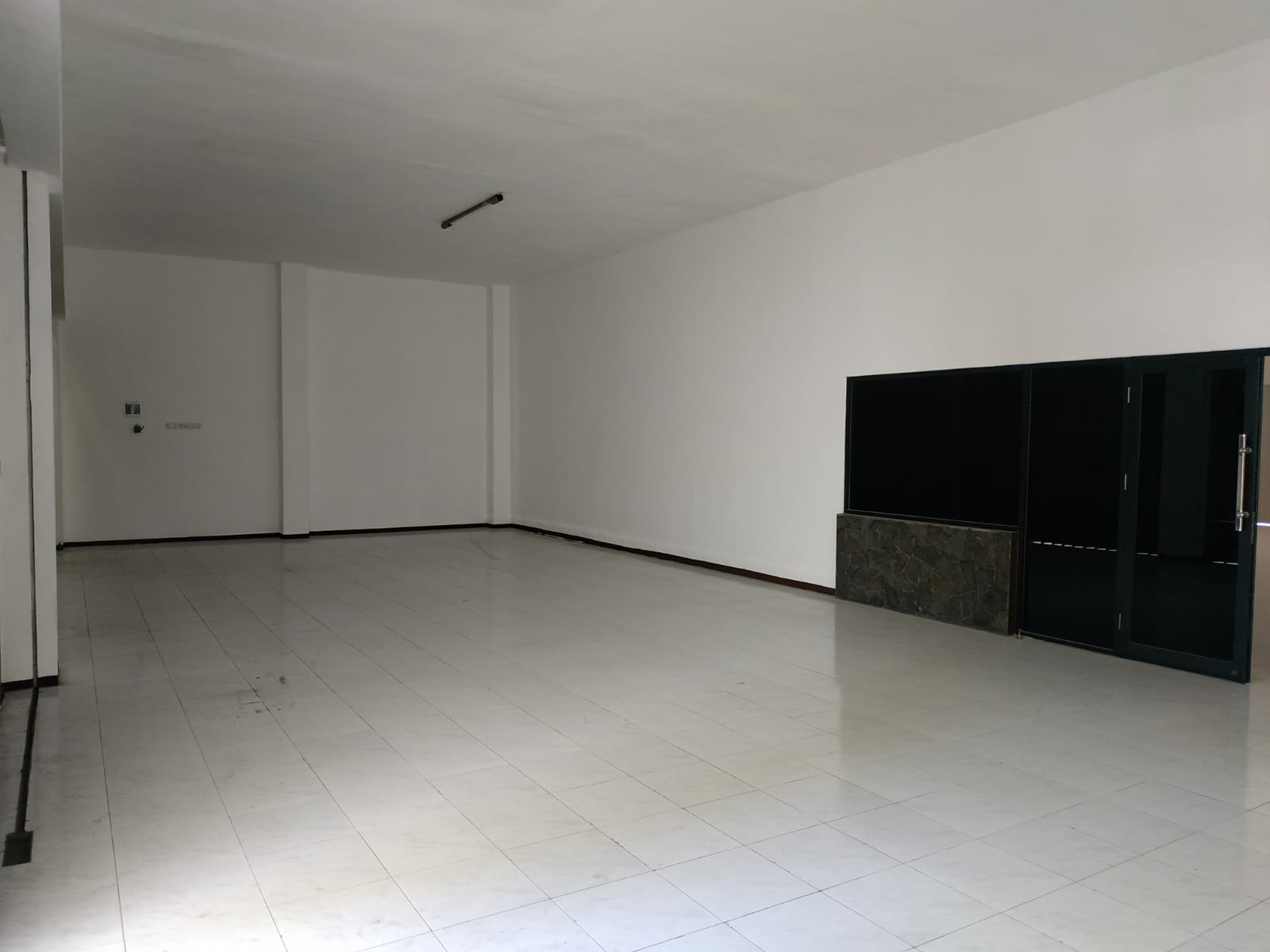 Disewakan Ruko 1 Lantai Murah di Raya Nginden Surabaya Timur - Thumbnail 2