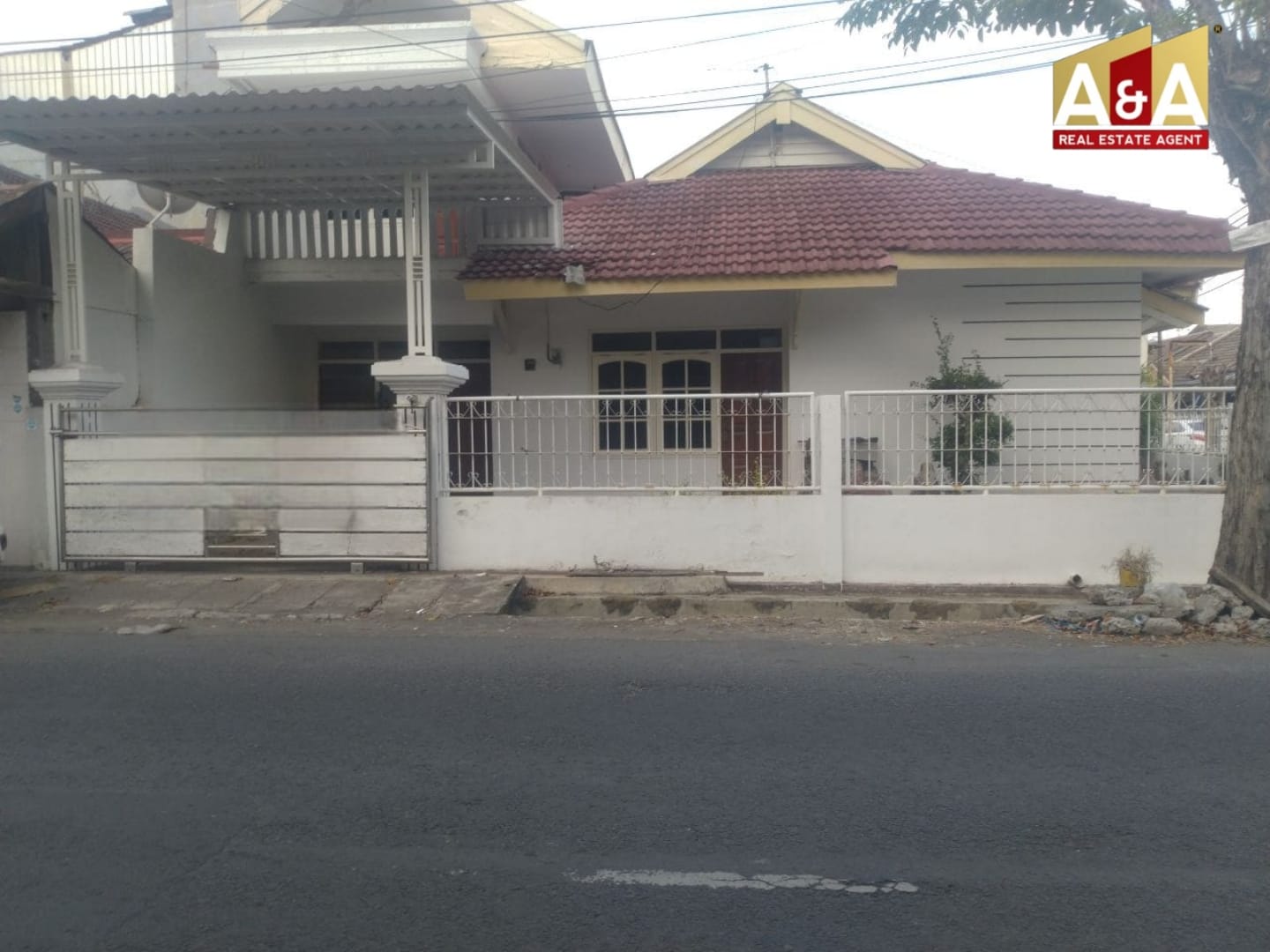 Dijual Rumah Bersih dan Nyaman Klampis Harapan SBY Timur - Image 1