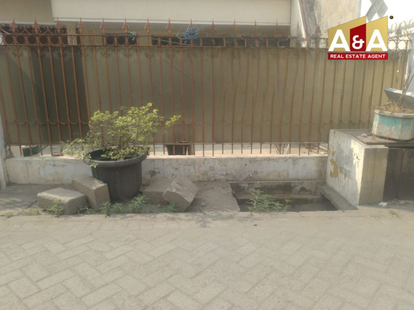 Dijual Rumah Ideal Ngagel Mulyo SBY Timur - Image 1