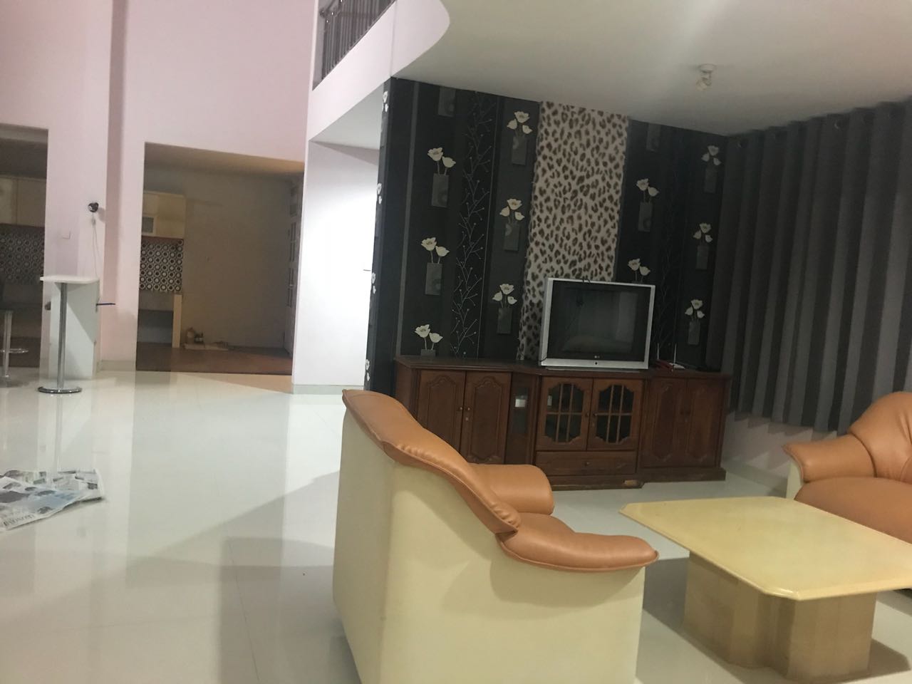 Dijual/Disewakan Rumah Cantik Siap Huni Full Furnish Darmo Sentosa Raya Wilayah Surabaya Barat - Thumbnail 2