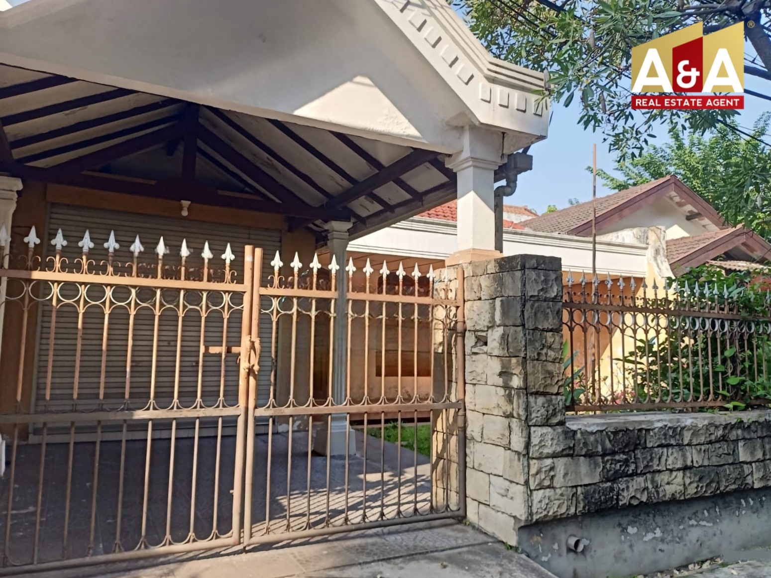 Dijual Rumah Strategis Ngagel Jaya Utara Surabaya Timur - Image 1