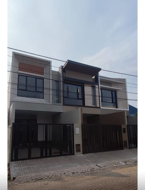 Rumah Dijual Lokasi Strategis Nirwana Eksekutif Surabaya Timur - Image 1