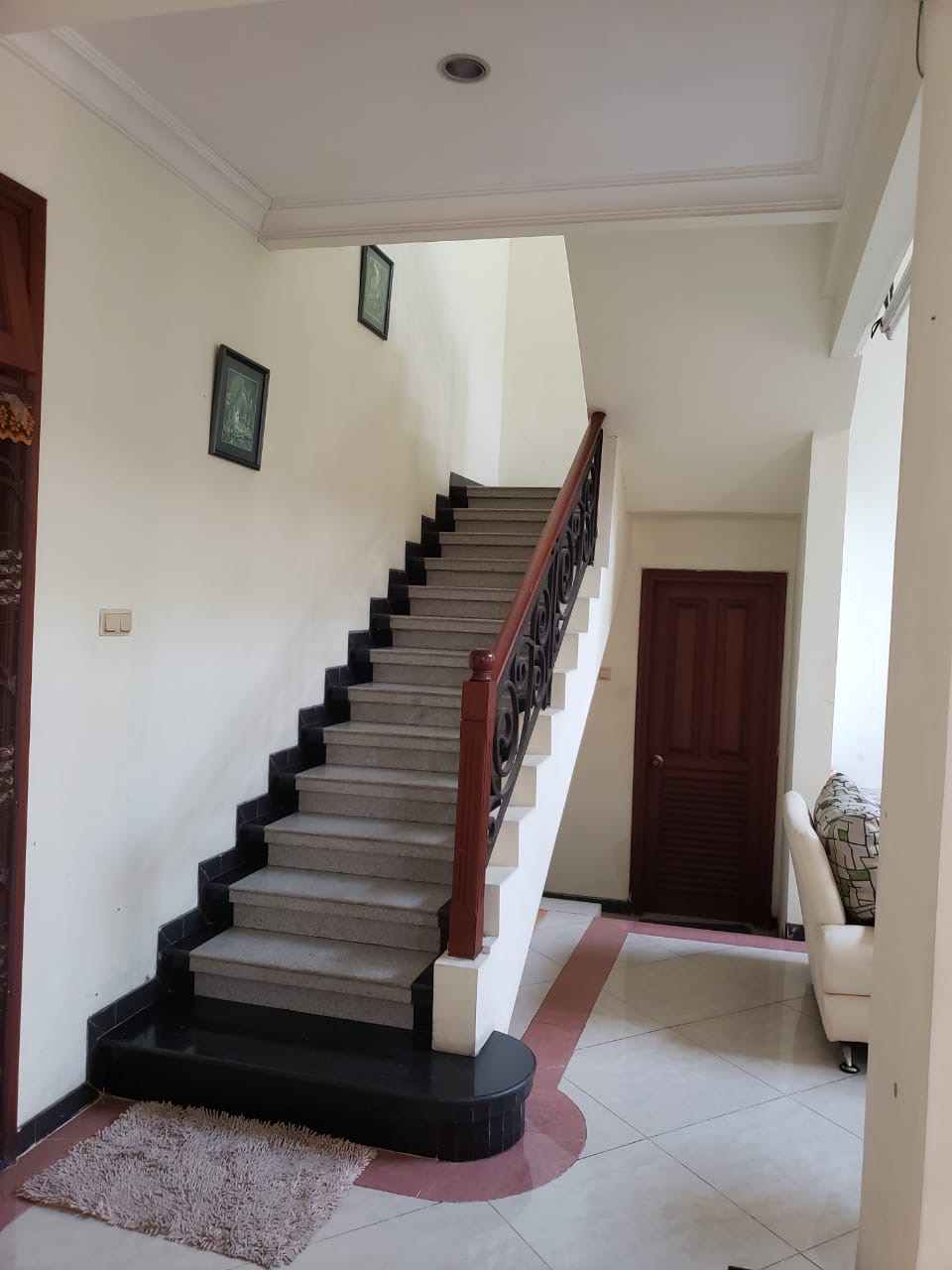 Dijual Rumah Mewah Lokasi Strategis di Villa Bukit Mas Surabaya Barat - Thumbnail 4