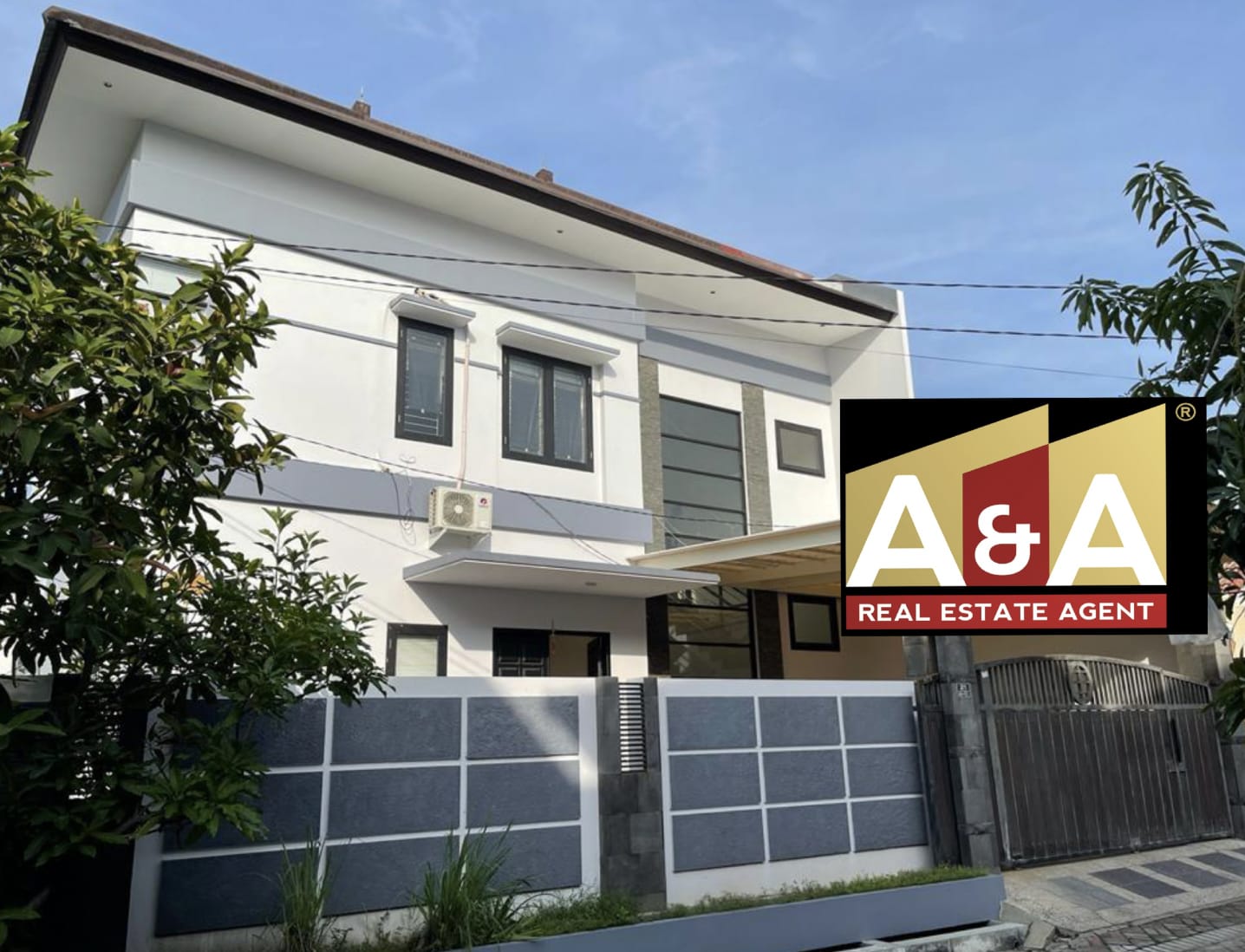 DIJUAL RUMAH STRATEGIS DI SURABAYA TIMUR - Image 1