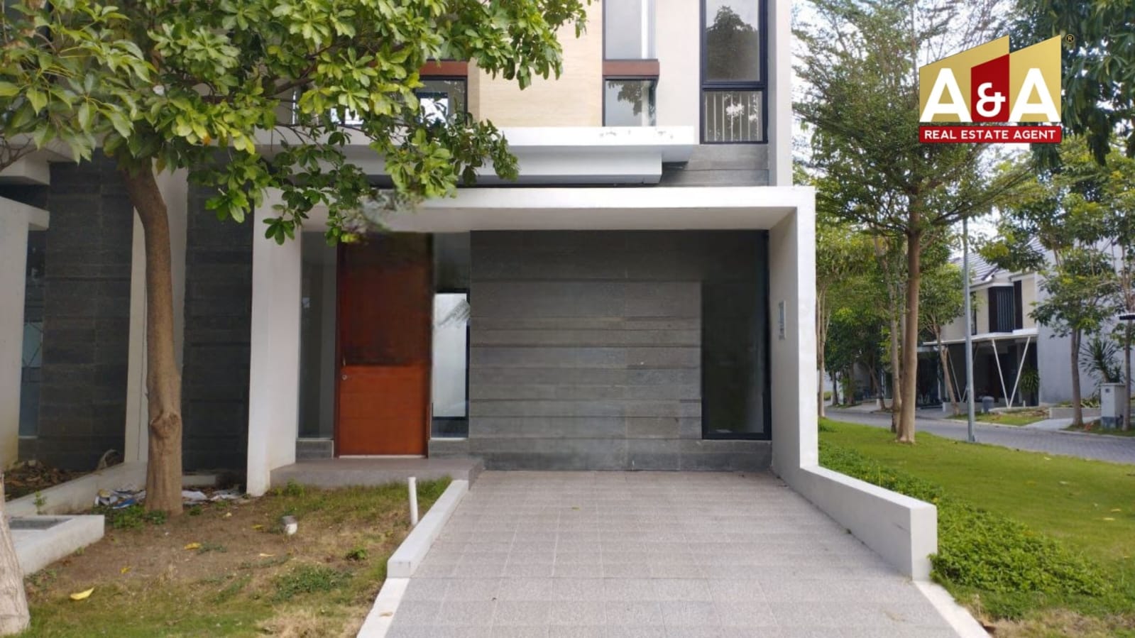 Dijual Rumah Baru Gress di Citraland Northwest Lake Surabaya Barat - Image 1