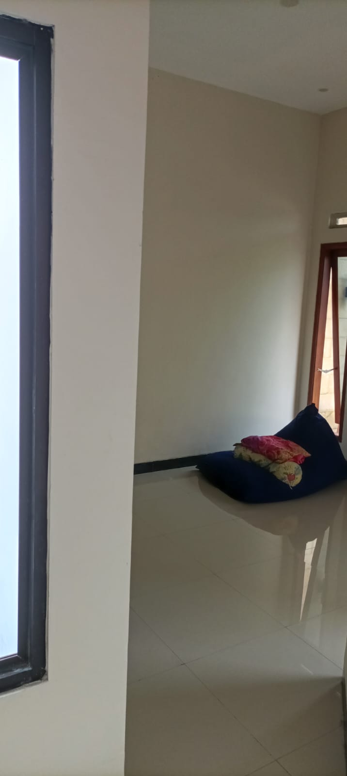 Dijual Cepat Rumah Minimalis Murah Permata GMR Gresik - Thumbnail 4