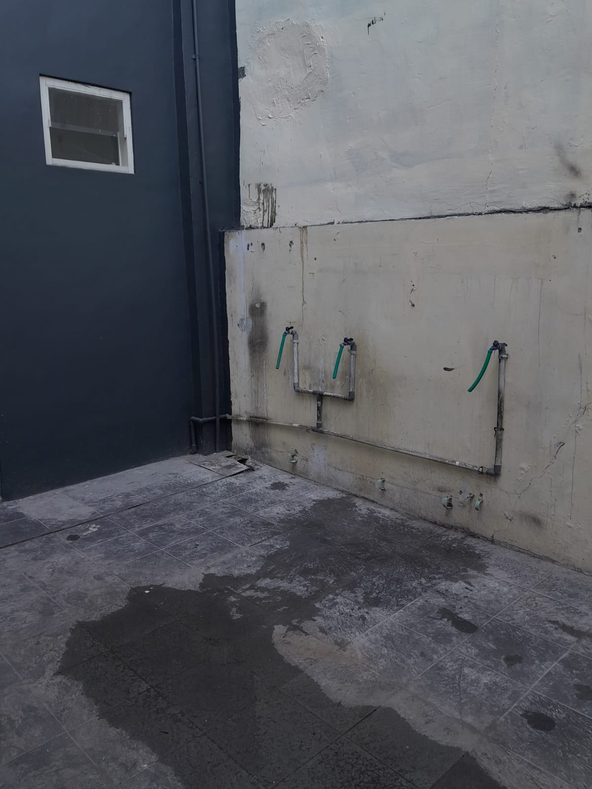 Disewakan Ruko 4 Lantai Strategis di Jalan Ir H Soekarno Surabaya - Thumbnail 3