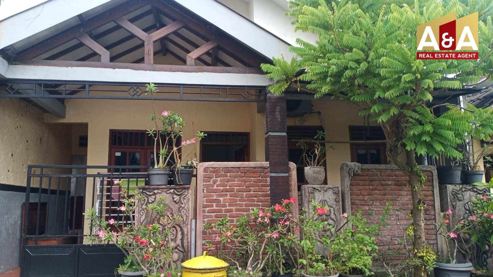 Dijual Rumah Bagus Terawat di Perum Lawang Asri Mojokerto - Image 1