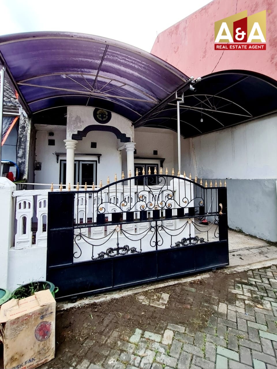 Dijual Rumah Bagus Terawat di Graha Indah Surabaya Timur - Image 1