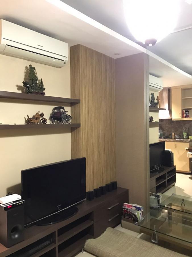 DIJUAL APARTEMEN COSMO MANSION DI JAKARTA PUSAT - Image 1