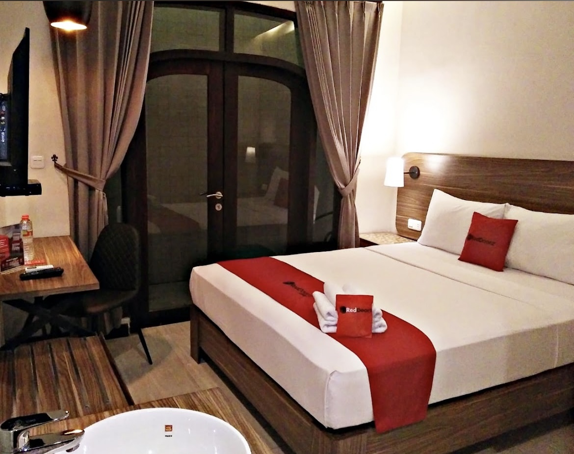 Dijual Hotel Lokasi Strategis Bisnis Berjalan Raya Menganti Wiyung Surabaya Barat - Thumbnail 3