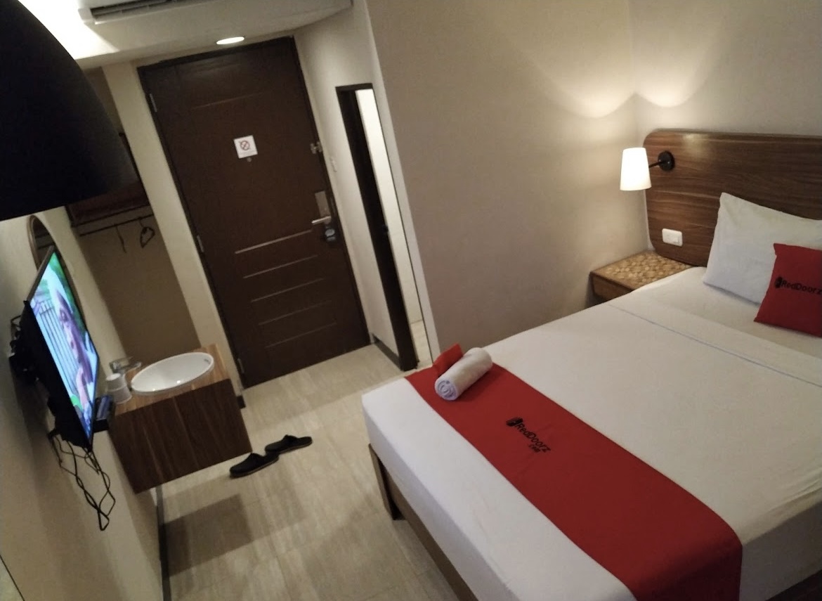 Dijual Hotel Lokasi Strategis Bisnis Berjalan Raya Menganti Wiyung Surabaya Barat - Thumbnail 4