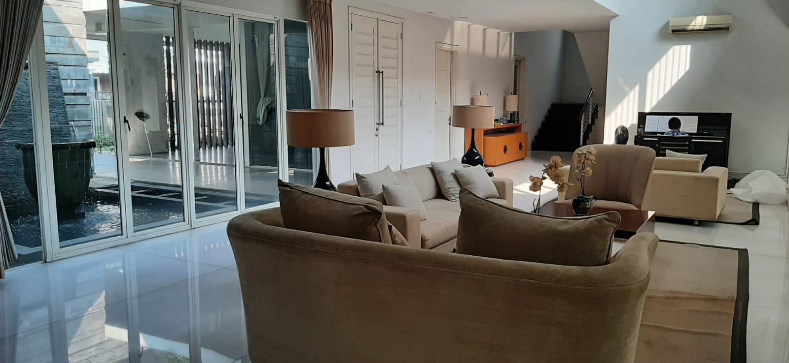 Dijual Rumah Mewah Darmo Hill Surabaya Barat - Image 1