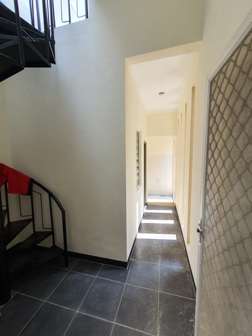 Rumah 2 Lantai Murah San Diego Pakuwon City Surabaya - Thumbnail 2