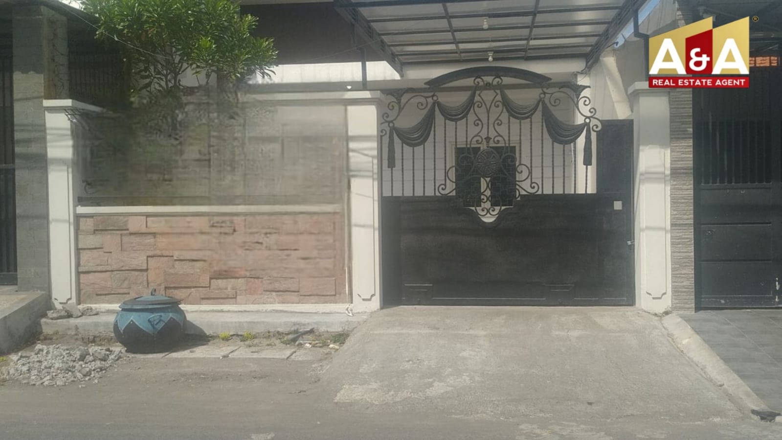 Dijual/Disewakan Rumah dengan Kenyamanan Modern Kalibokor Selatan SBY Timur - Image 1