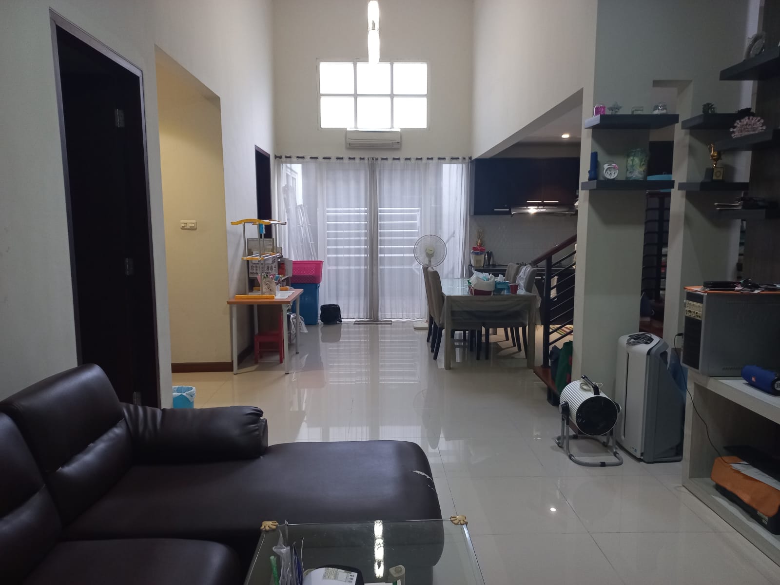 Dijual Rumah Citraland Utama Siap Huni Dekat Gwalk - Image 1