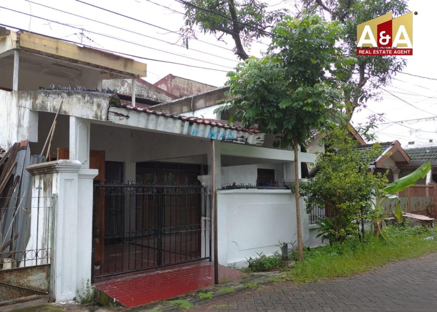 Dijual Rumah Strategis di Semolowaru Indah Surabaya Timur - Image 1