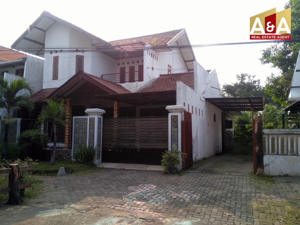 Dijual Murah Rumah Luas, Kolam Renang, View Pegunungan di Tawang Rejo Pandaan - Image 1
