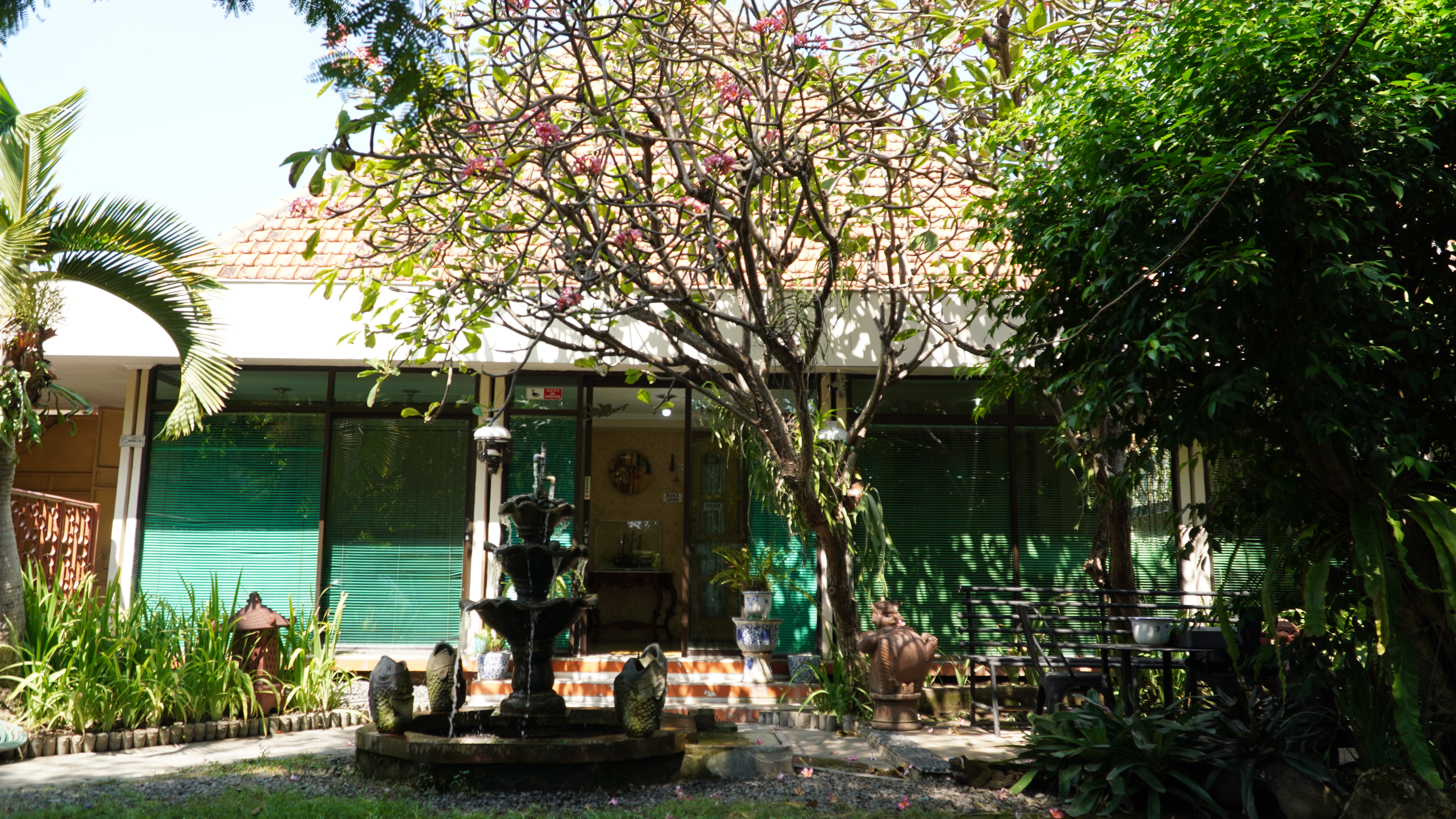 Dijual Rumah Mewah Nyaman Jl R.A Kartini Wilayah Surabaya Pusat - Thumbnail 4