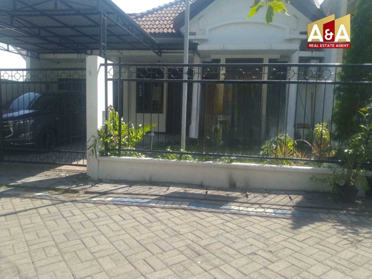 Disewakan Rumah Asri di Jojoran Surabaya Timur - Image 1