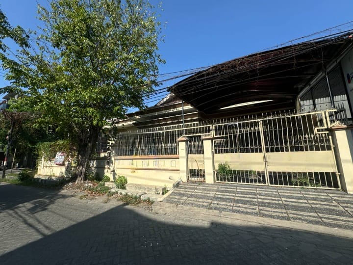 Disewakan Rumah Darmo Permai Surabaya Barat Dekat Hr Mohammad - Image 1