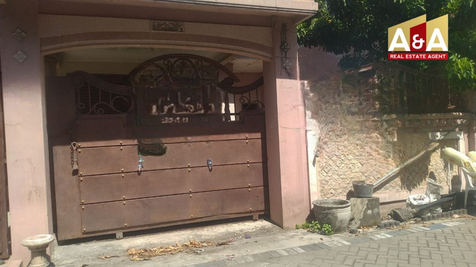 Dijual Rumah Mewah Style Classic Karah Tama Asri SBY Selatan - Image 1