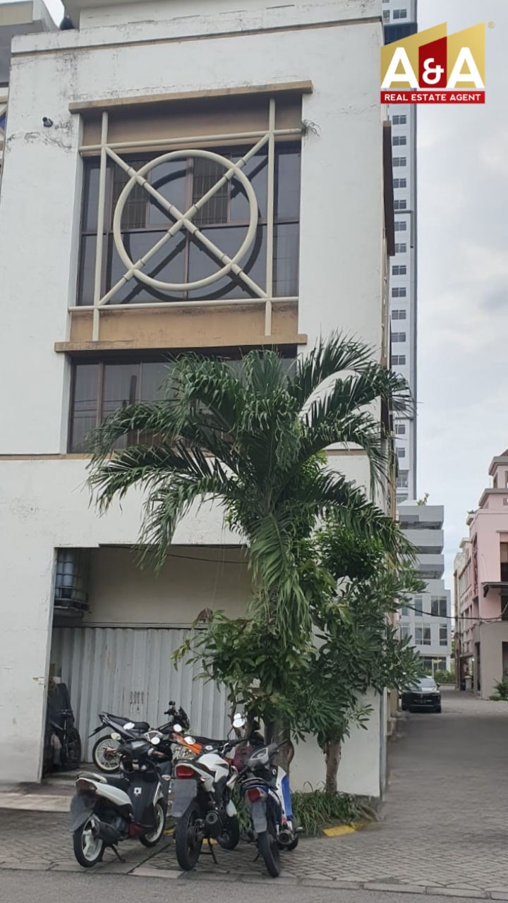 Disewakan Ruko di Mangga Dua Wonokromo Surabaya Selatan - Image 1
