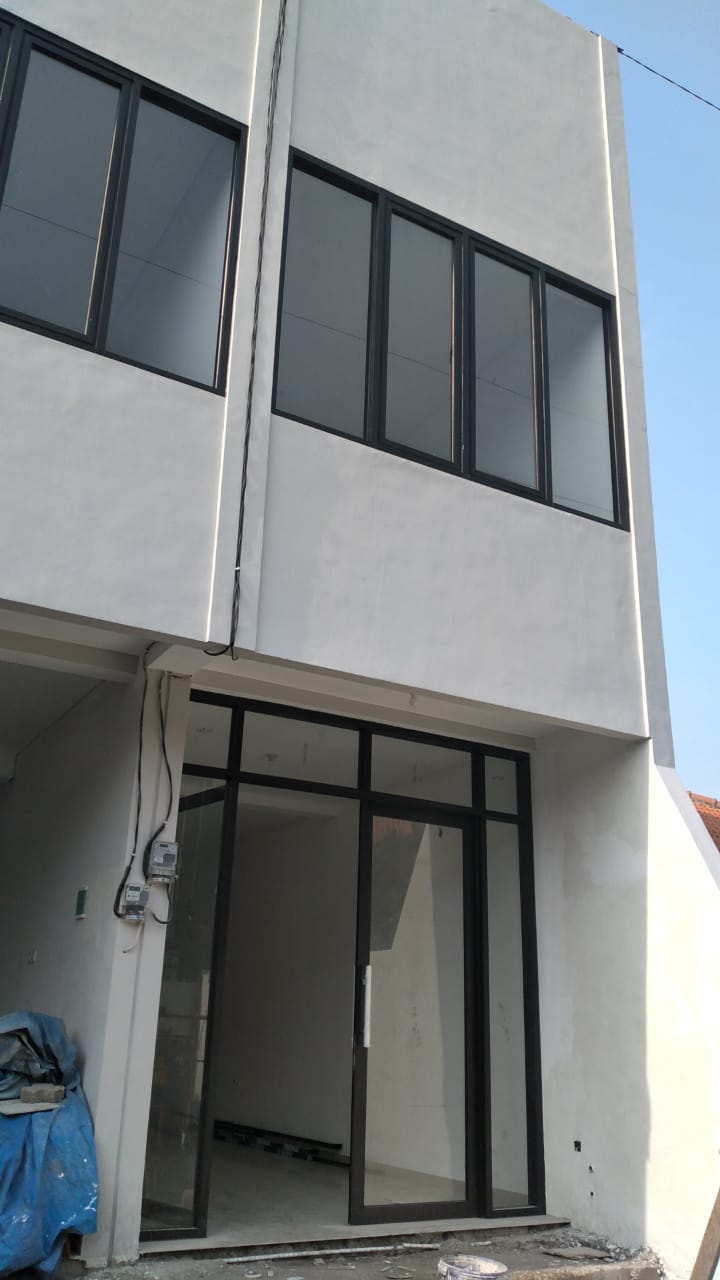 Dijual Ruko Strategis Bratang Binangun Harga Terjangkau Sisa 2 unit Surabaya Timur - Image 1