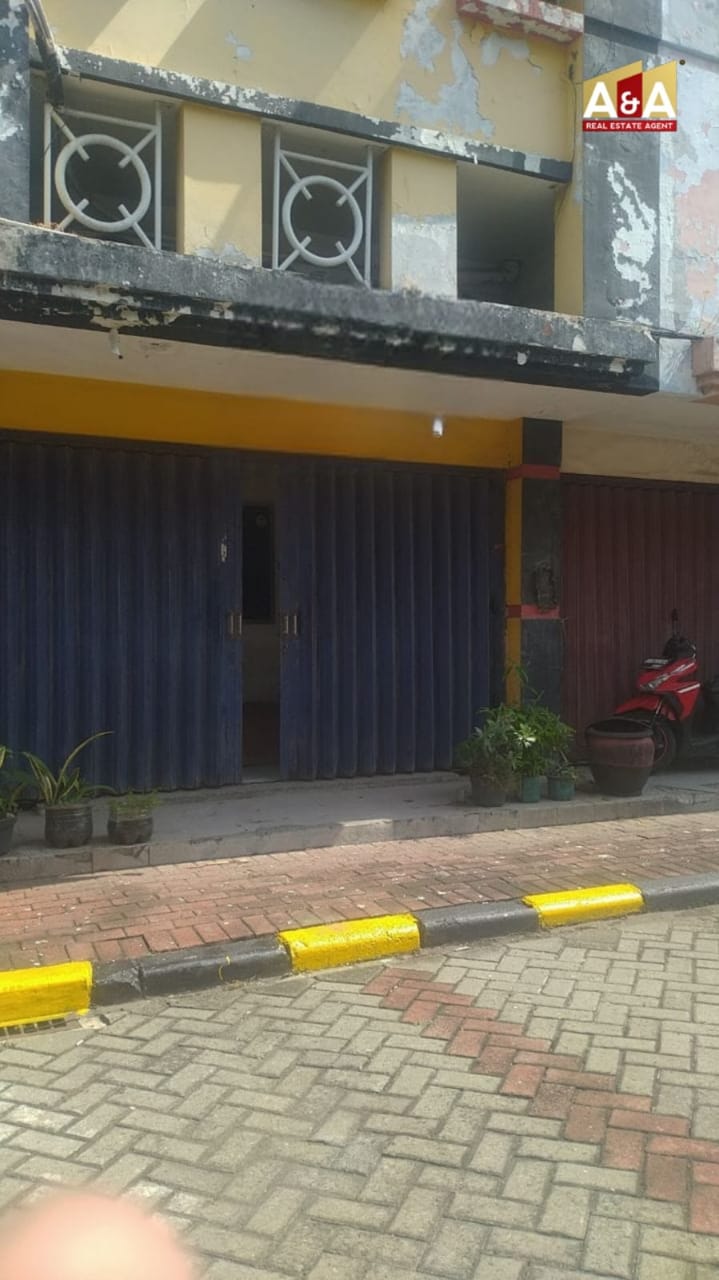 Disewakan Ruko Strategis di Mangga Dua Surabaya Selatan - Image 1