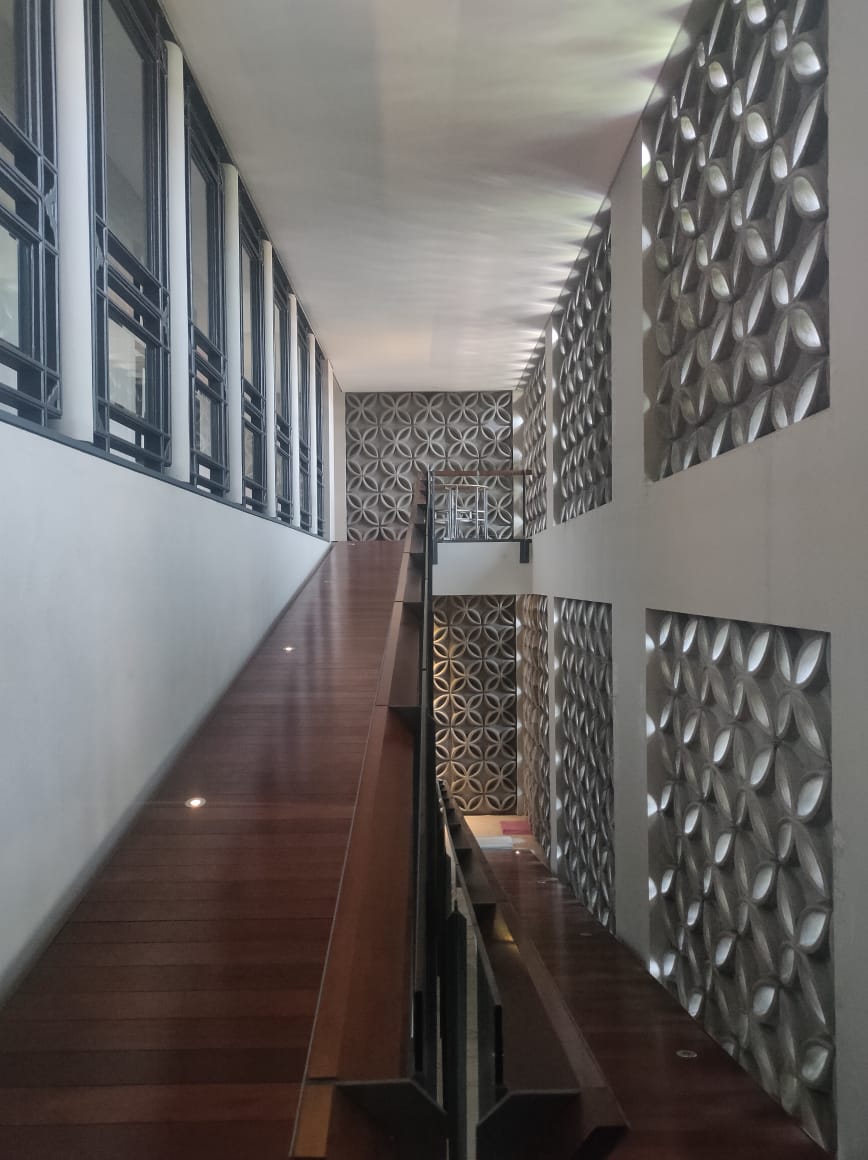 Dijual Murah Rumah Sangat Mewah Kupang Indah Surabaya Barat - Thumbnail 3