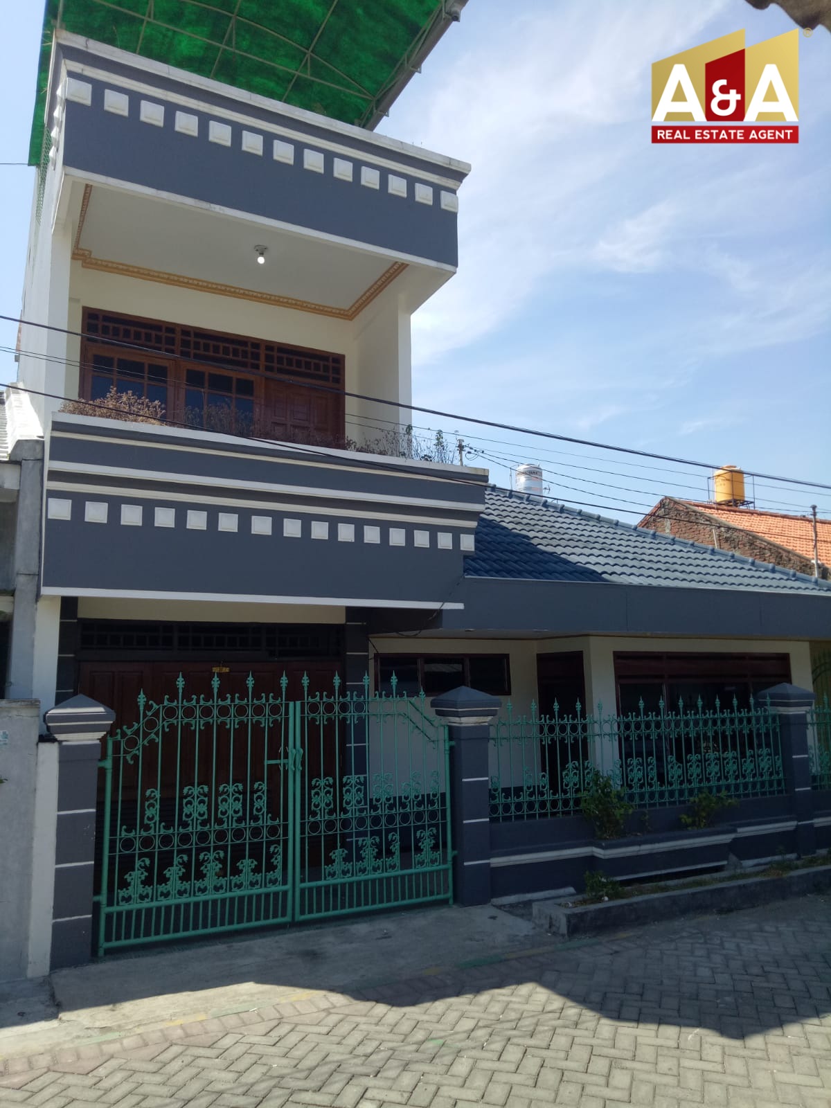 Dijual Rumah Strategis Jambangan Baru Surabaya Selatan - Image 1