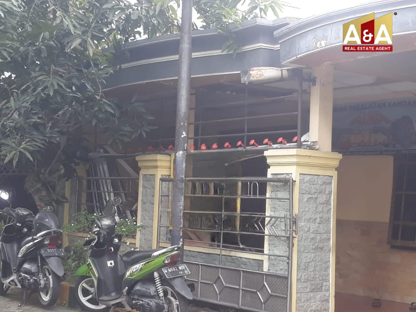 Dijual Rumah Kawasan Ramai Wisma Lidah Kulon SBY Barat - Image 1