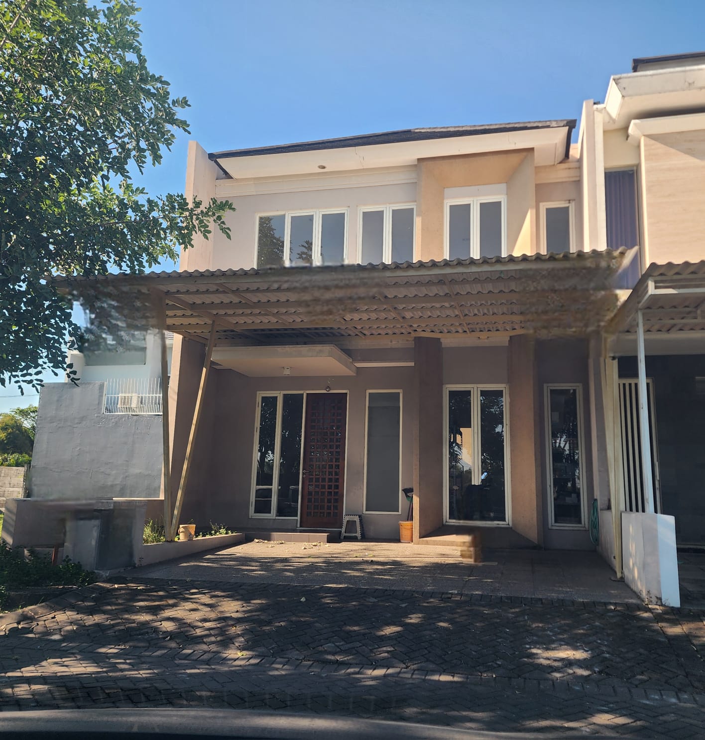 DiJual Rumah Siap Huni Royal Residence Surabaya Barat - Image 1