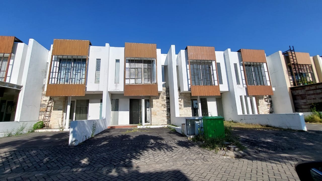 JUAL / SEWAKAN RUMAH ROYAL RESIDENCE SURABAYA BARAT - Image 1