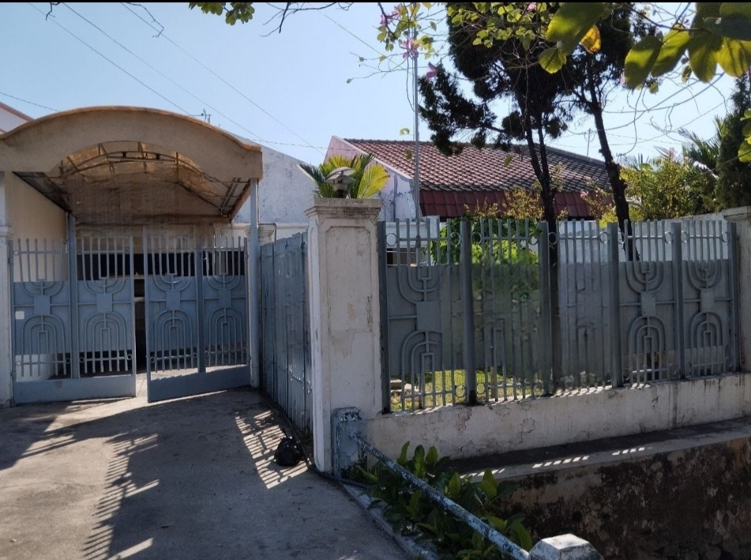 Dijual rumah murah di Manyar Rejo - Image 1