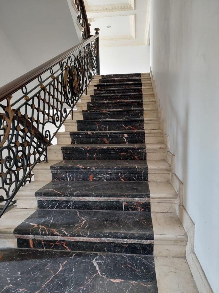 Dijual Rumah Mewah Classic di Citraland Selat Golf Surabaya Barat - Thumbnail 4